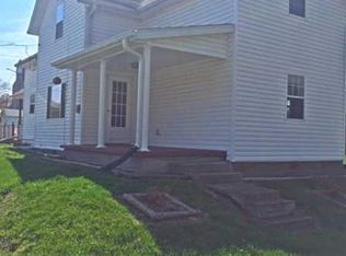 107 N Walnut St, Carthage, IN 46115