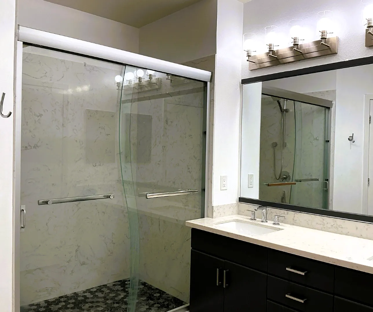 Modern 2BR + Loft Condo Near Dublin BART Elan Community — Photo 3