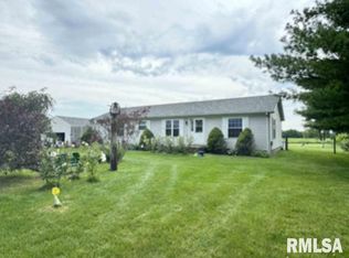 6492 La Prairie Rd, Huntsville, IL 62344