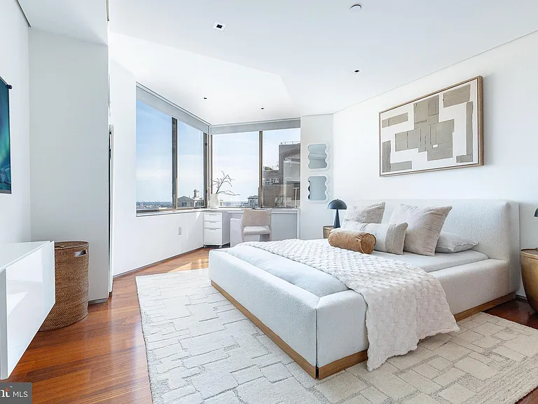210 W Rittenhouse Sq #2106-2107 — Photo 31