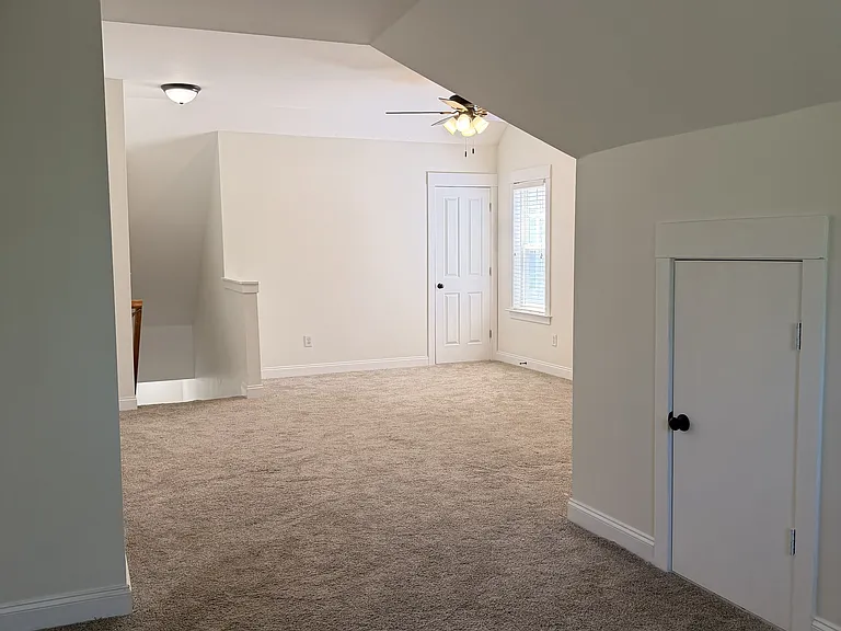 11341 Charlotte View Dr — Photo 17