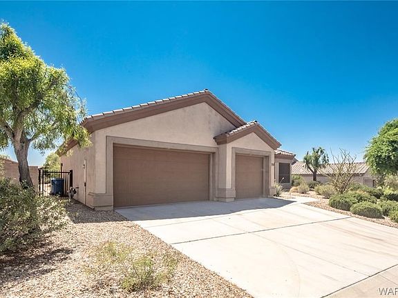2nd image of 2920 Fort Mojave Dr