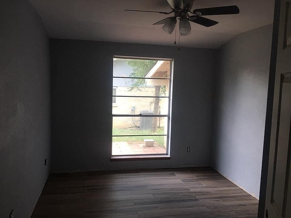 1st image of 1401 Cherry Hill Ln