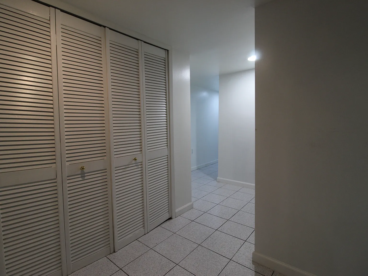 1 bed, 1800 sqft, $2,000 — Photo 4