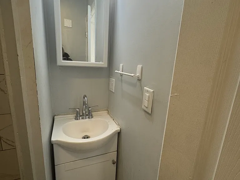 379 Union St #2R — Photo 3