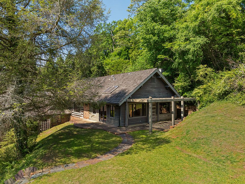 61st image of 2910 Crest Terrace Dr
