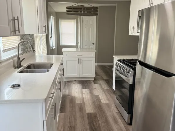 4527 Whitcomb St, Gary, IN 46408