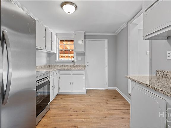 5th image of 922 Carroll Street