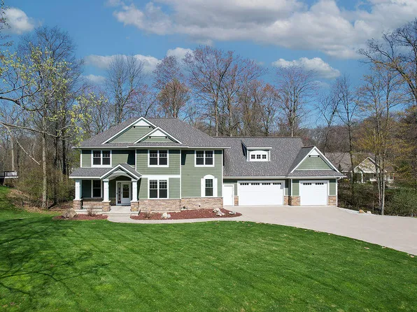 7117 Anchorage Ct SE, Caledonia, MI 49316