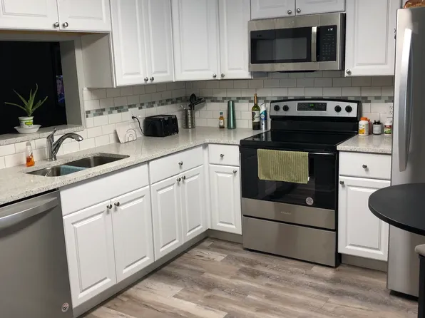 860 Virginia St APT 308, Dunedin, FL 34698