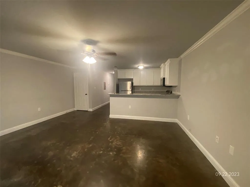 3 bed, 1500 sqft, $750 — Photo 3