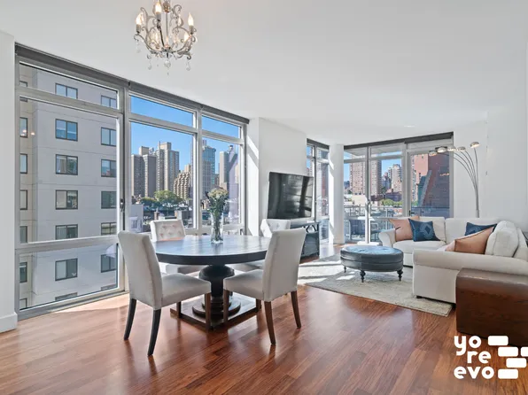 333 East 91st Street image 3 of 19