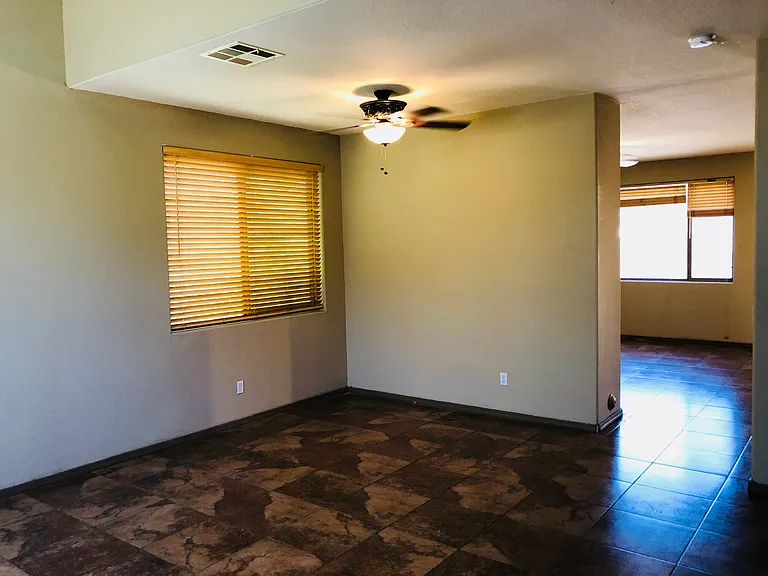 14342 W Cora Ln — Photo 33