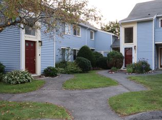 611 Nassau Dr, Springfield, MA 01129