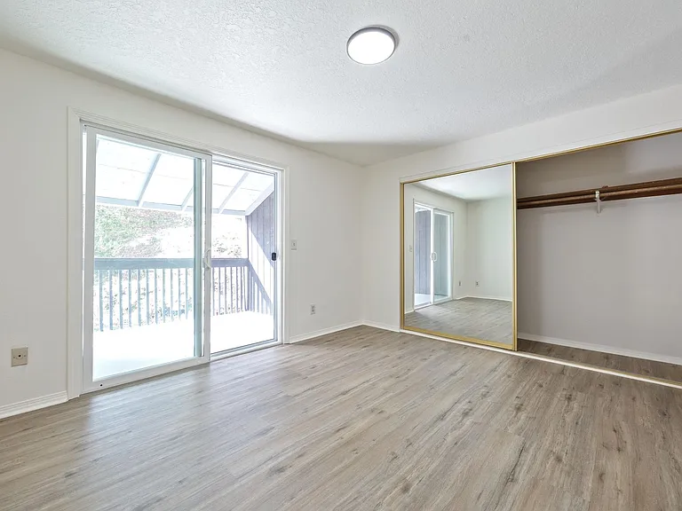 4921 SW 59th Ave — Photo 21