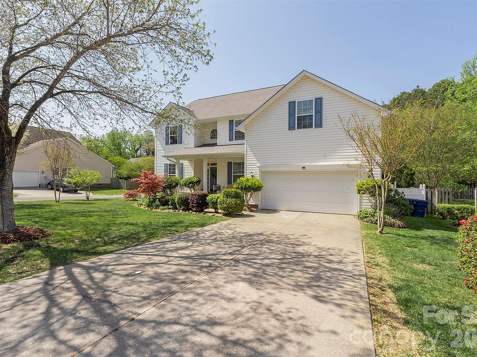 1st image of 14926 Bridle Trace Ln