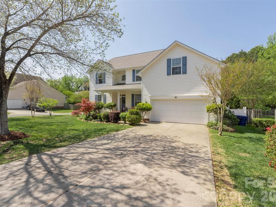 14926 Bridle Trace Ln, Pineville, NC 28134