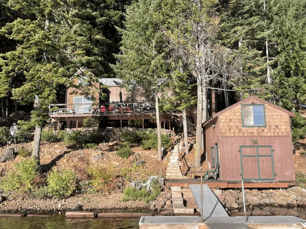 Q 8 Lake Of The Woods, Klamath Falls, OR 97601