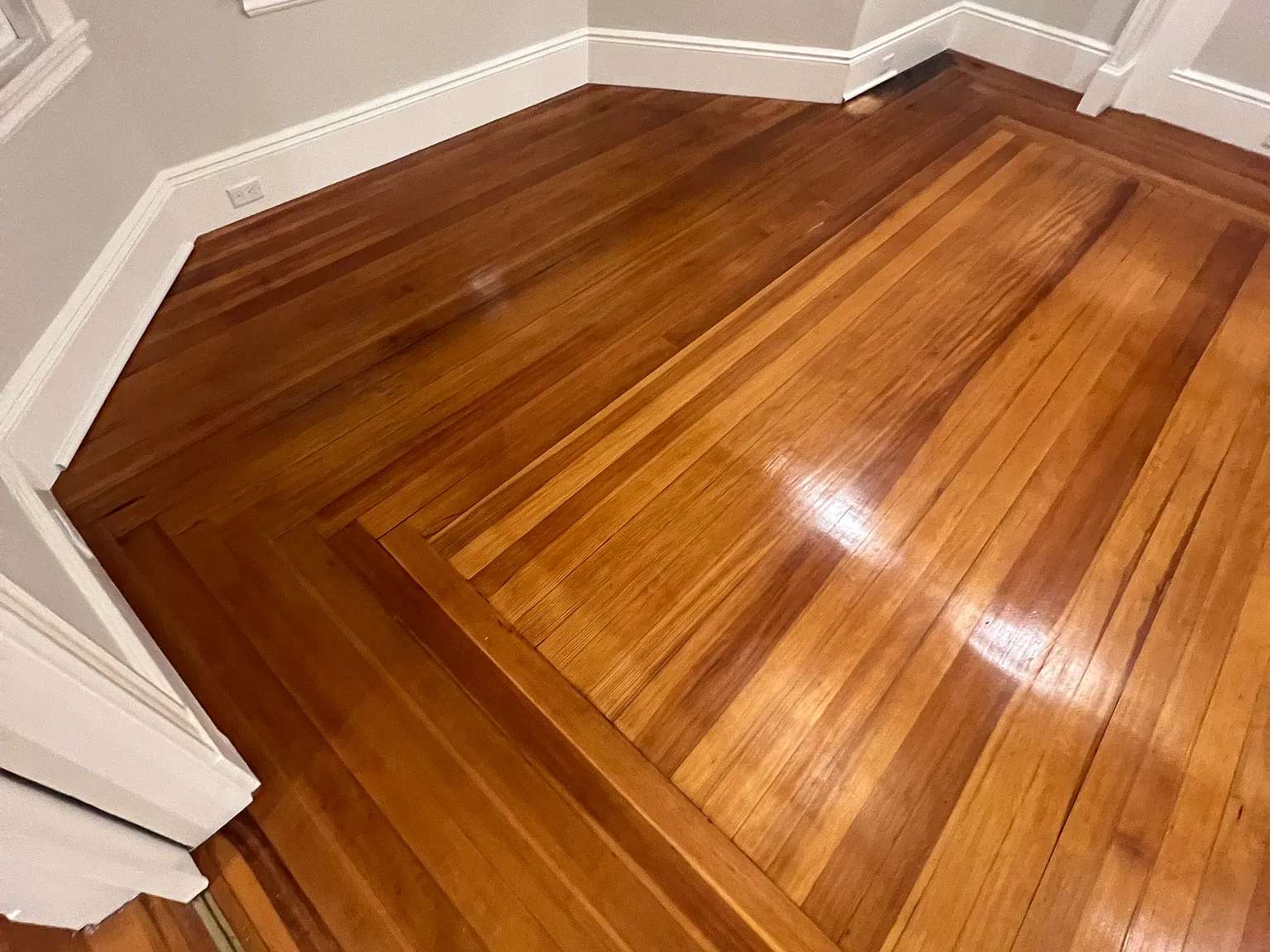 5 bed, 2600 sqft, $5,000 — Photo 4
