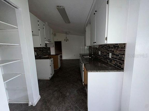 4th image of 4601 NE 20TH AVENUE