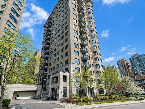 95 Bronson Ave #902 Photo 1