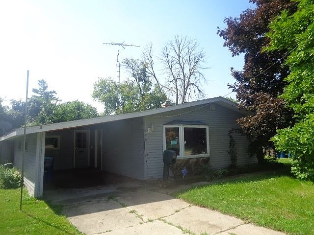 1st image of 644 Van Buren Ave
