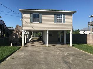 125 Tarpon Dr, Bay Saint Louis, MS 39520