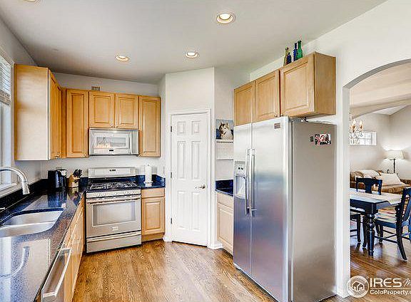 5th image of 2758 W White Oak Ct