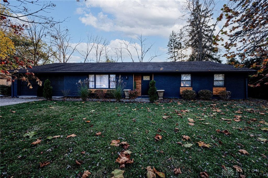 Real estate listing image