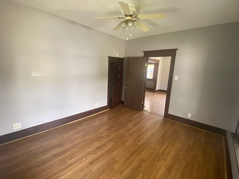 2204 George St — Photo 5