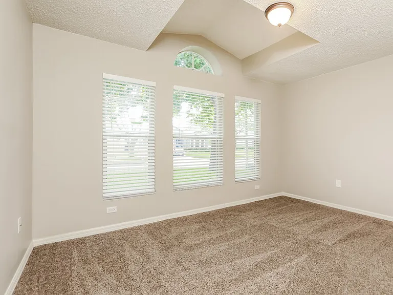 1168 Welch Hill Cir — Photo 13
