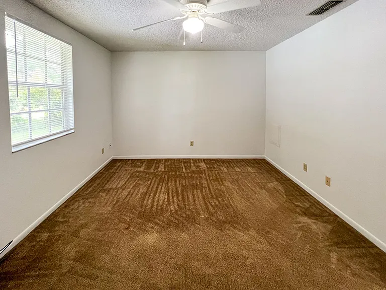 5601 Avenue H — Photo 19