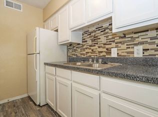 6762 Calmont Ave #211, Fort Worth, TX 76116