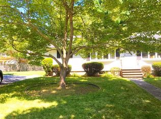 6 Eliot Rd, Bedford, MA 01730