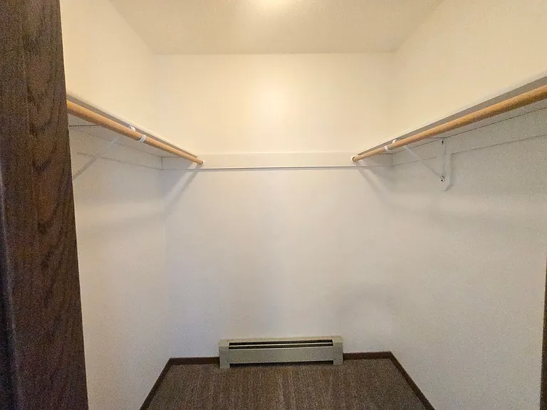 Chaplewood 2 Apartments — Photo 7
