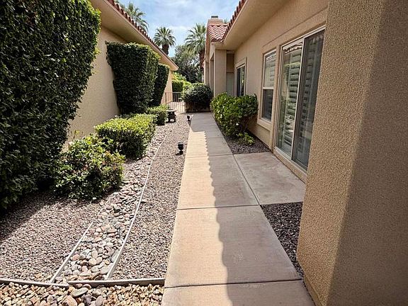 2nd image of 219 S Kavenish Dr