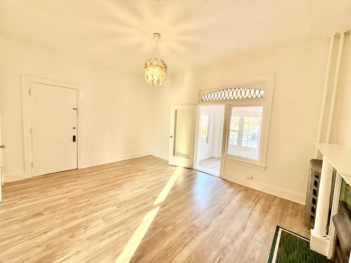 1311 N Downing St — Photo 2