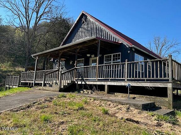2nd image of 742 Black Sheep Hollow Rd
