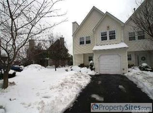 81 Erik Dr, Setauket, NY 11733