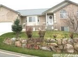 638 E Scenic Hills Dr, North Salt Lake, UT 84054
