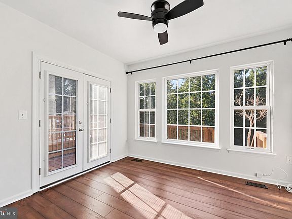 5th image of 9818 Cheshire Ridge Cir