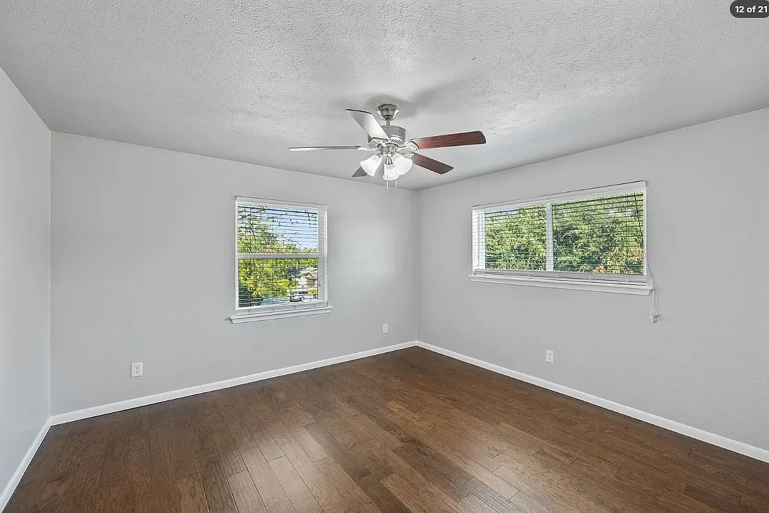 3 bed, 1406 sqft, $2,100 — Photo 2