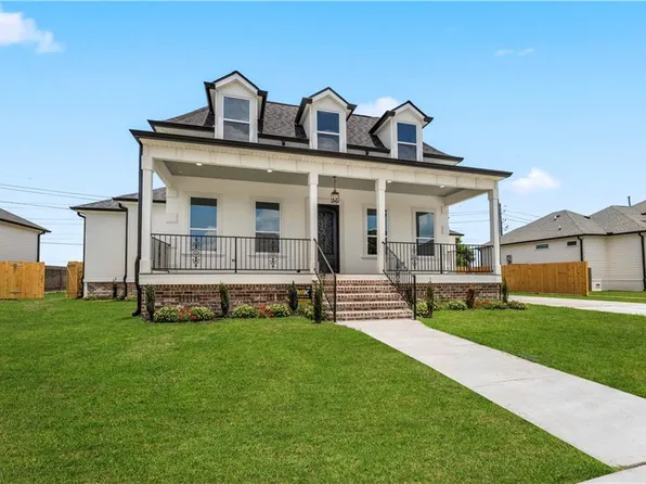 4052 Hamlet Pl, Chalmette, LA 70043