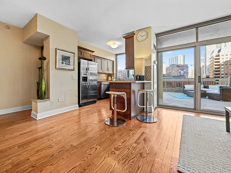 625 N Dearborn St #960 — Photo 18