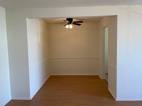 5th image of 8253 Norton Ave