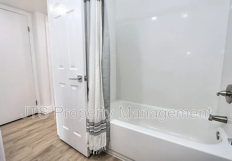 10524 Croetto Way #3 — Photo 38