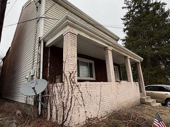 2nd image of 1408 Main St