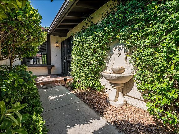 4th image of 2465 Whippoorwill Ln