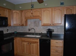 1506 Commonwealth Dr, Xenia, OH 45385