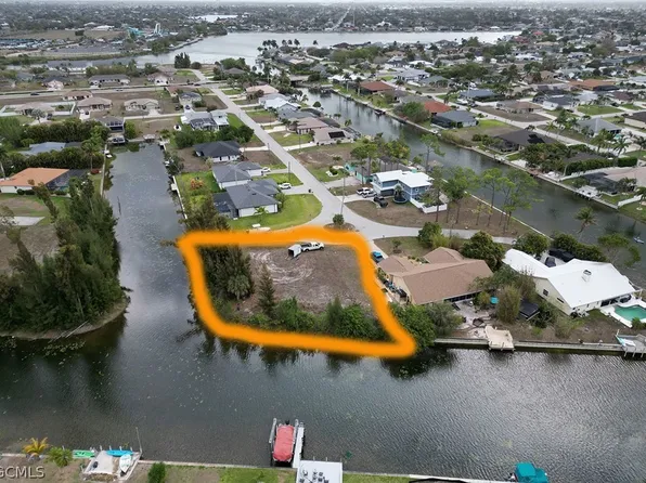 507 SW 7th Ter, Cape Coral, FL 33991